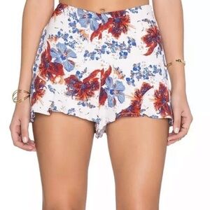Free People Fiona Floral Printed Flutter Flowy
Summer Ruffle Shorts Sz 8